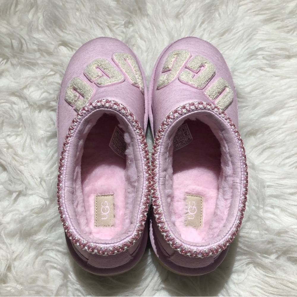 NWT UGG limited edition pink Tasman White Size 6 kids = 7.5 women Fuzzy Slip On - Picture 6 of 7